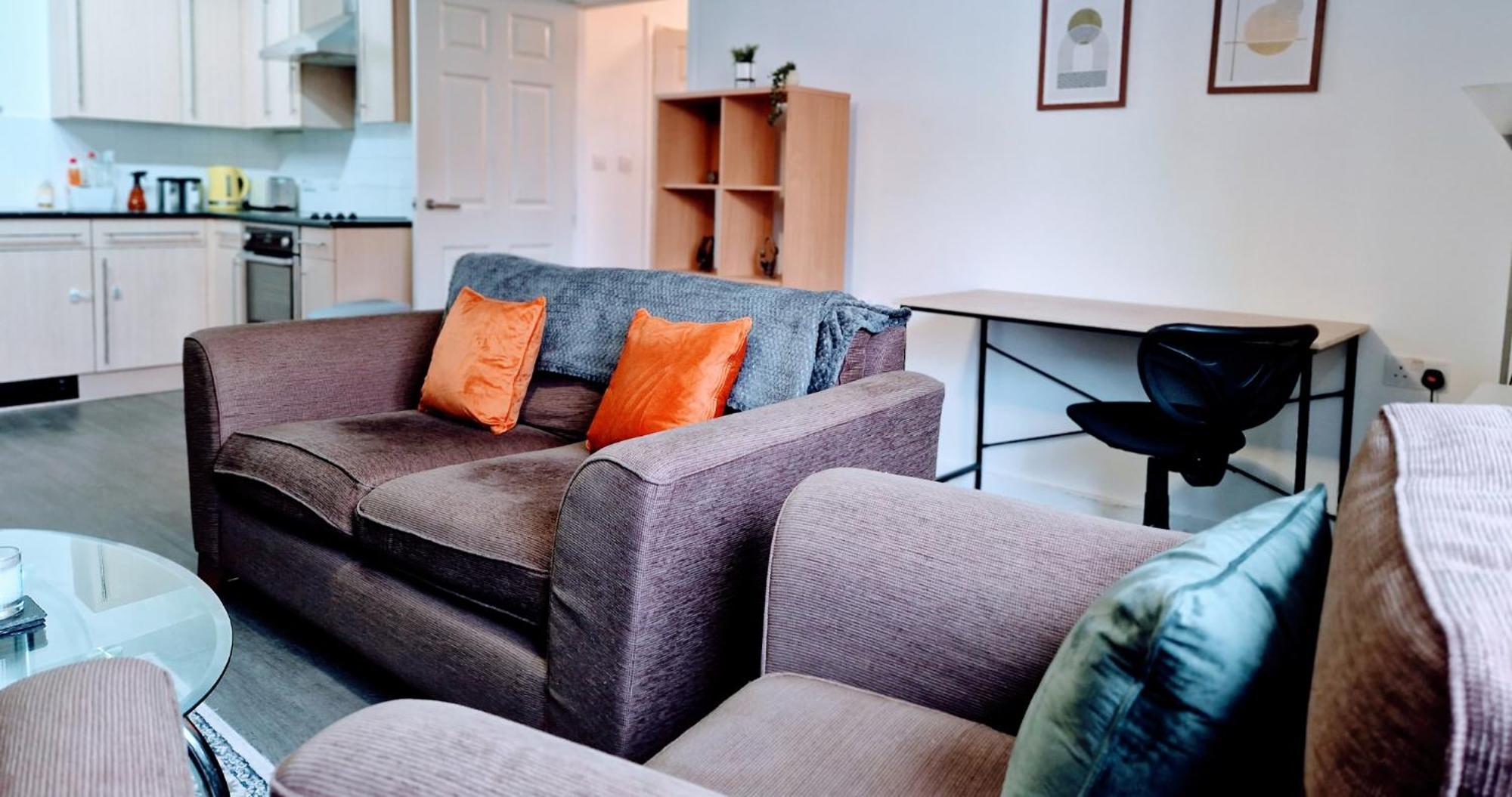Business & Leisure City Centre 2 Bed En-Suite Apartment With Free Parking And Netflix Coventry Exterior photo
